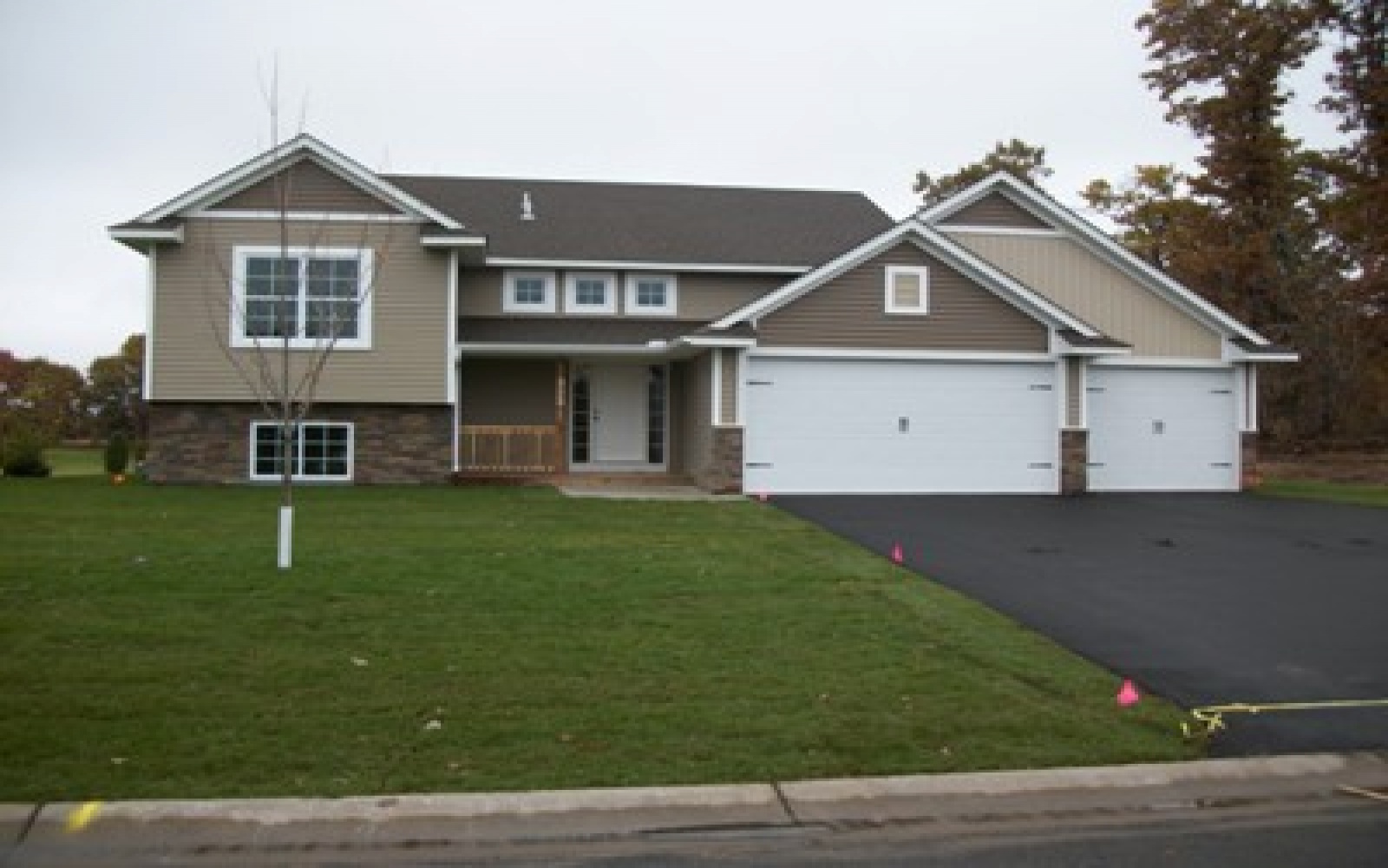 4807 236th Lane NE, East Bethel, Minnesota 55011, ,Single Family Home,For Sale,236th Lane NE,1051